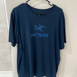 Arc'teryx Men's Navy Short Sleeve Tee